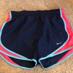 WOMENS NIKE SHORTS